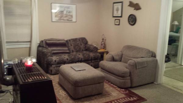 29 leverett st living room